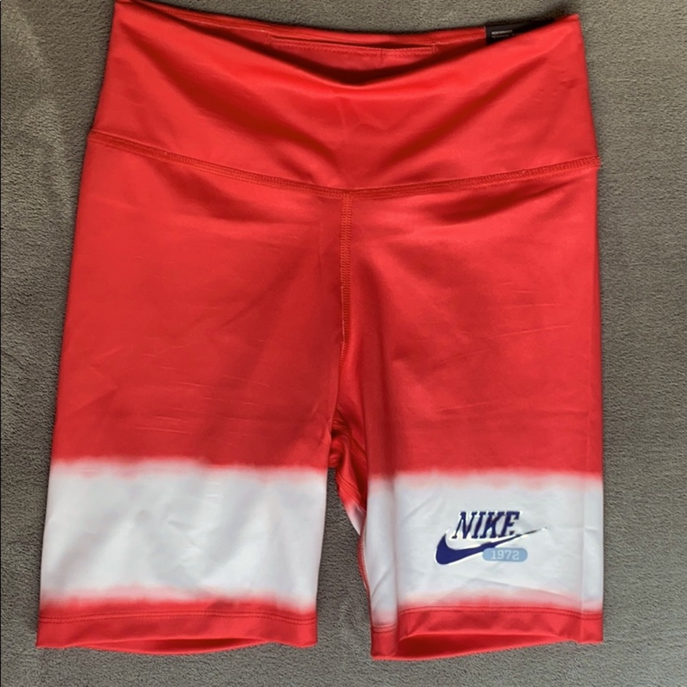 Nike performance tight shorts. Dry-fit technology - Picture 7 of 13